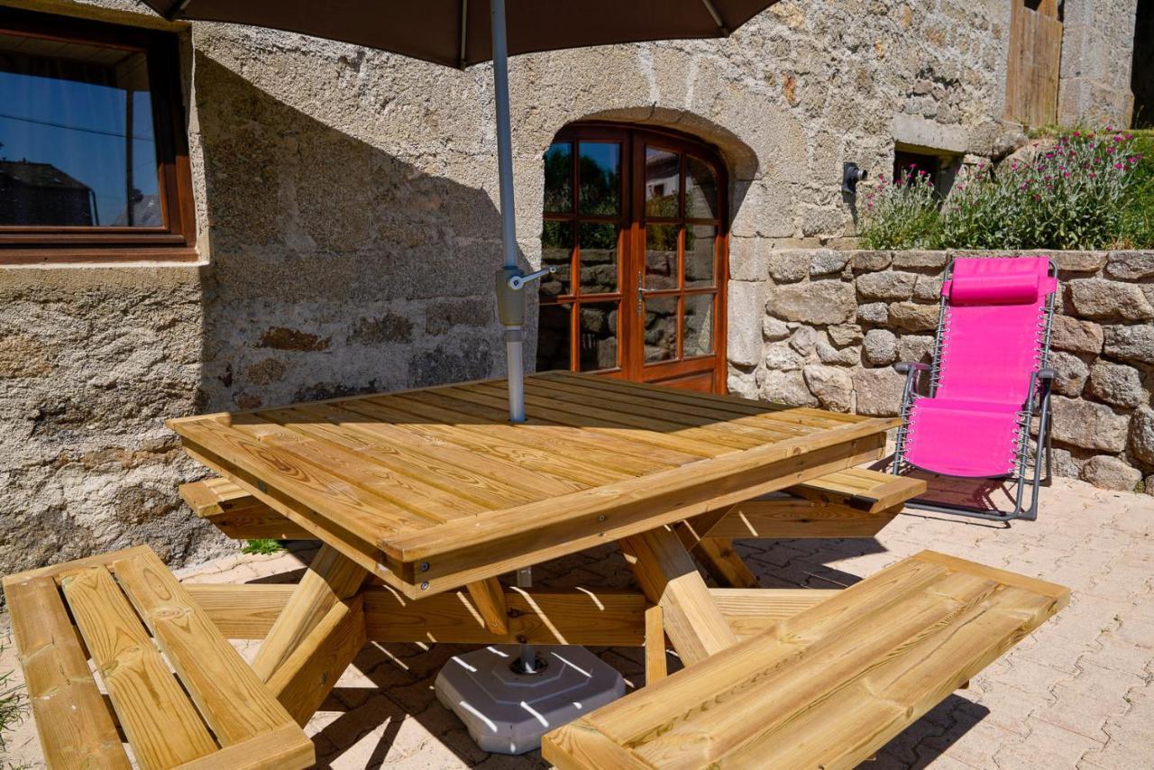 Gite Les Ducs Mialanes Exterior foto